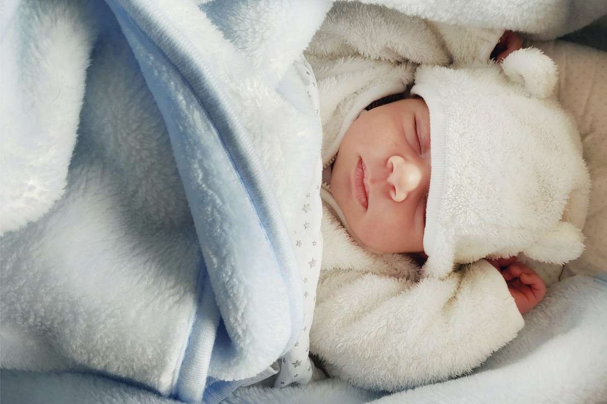 Night nanny caring for newborn in Los Angeles
