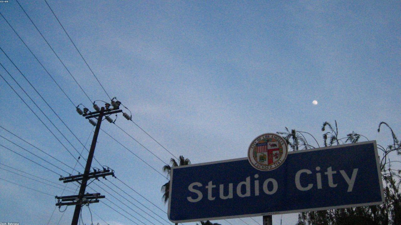 Nanny building a relationship with child in Los Angeles home